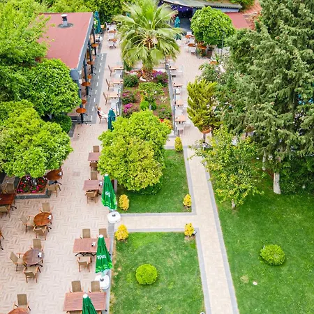Dg Rose Hotel
