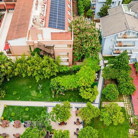 Dg Rose Hotel 4*